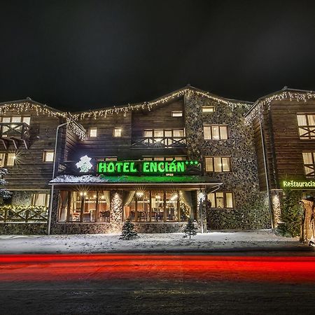 多纳瓦利恩奇安霍斯基酒店 外观 照片